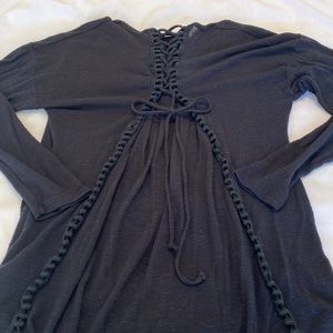 Alya Tie-Back Tunic Top (by Francesca’s)